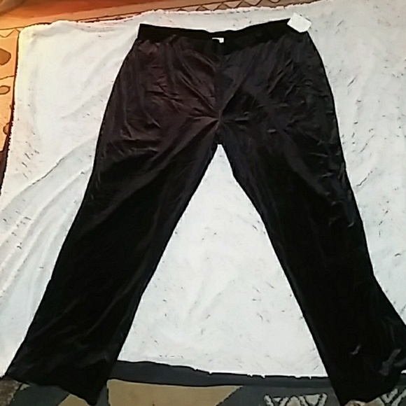 Jaclyn Smith Pants - BNWT  Velvet black pants new